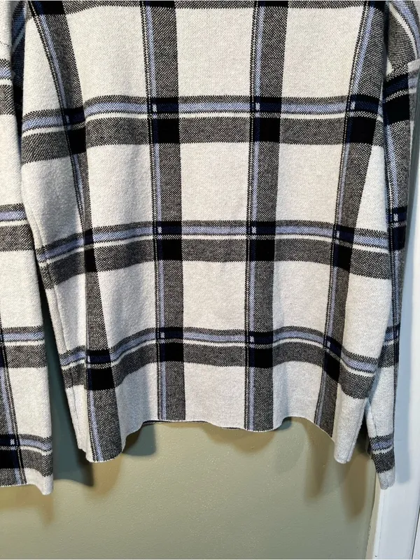 Tahari Women's Size Large Mock Neck Sweater‎ Light Gray Black Blue Plaid - Image 9