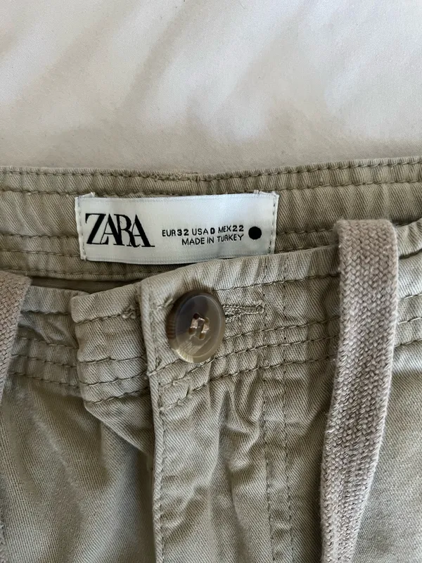 ZARA Shorts Khaki - Image 3