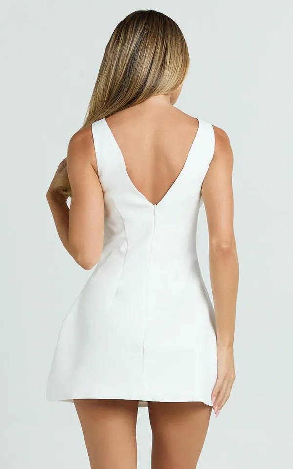 Showpo RAQUELLE Mini Dress Boucle Boat Neck V Back Fit & Flare Dress Size XS - Image 7