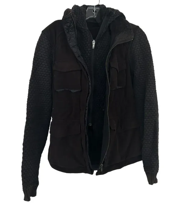 Lululemon Black Miracle Jacket Sz 6 - Image 3