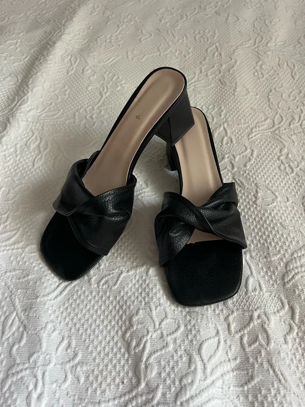 Black Faux Leather Women's Slide Sandals Size 6 - Image 2