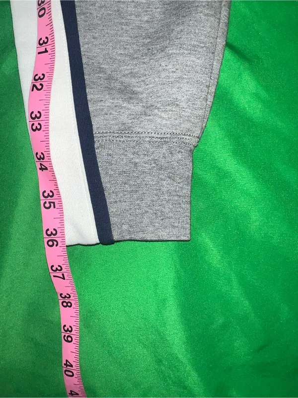 Ralph Lauren Grey Sweatshirt with Navy Polo Label size Small - Image 8