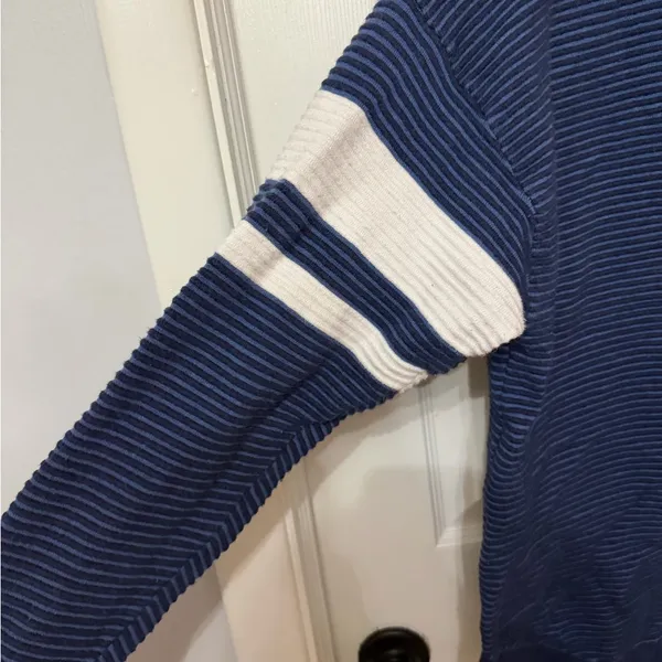 AERIE offline blue ribbed 1/4 zip pullover sweater‎ white sleeve stripes medium - Image 5