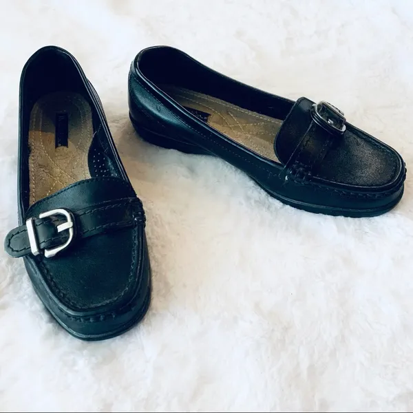 Thom McAn Black Leather Slip On Loafers Size 5.5 Professional Work Flats - Image 3