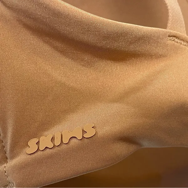 SKIMS NWT Women’s Wireless Form Lightly‎ Lined Bra in Clay Size 34 D - Image 5