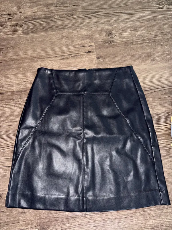 Loft Leather Skirt Faux Navy - Image 3