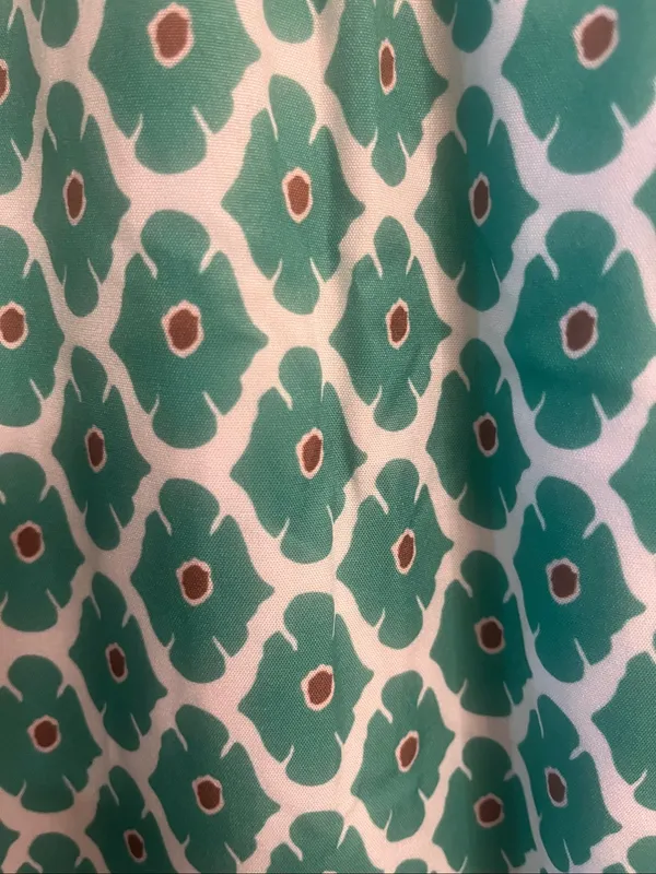 Green Patterned V - Image 3