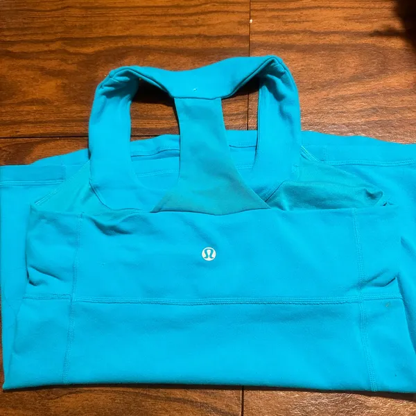 Lululemon Scoop Neck Racerback top size 6 turquoise Color - Image 2