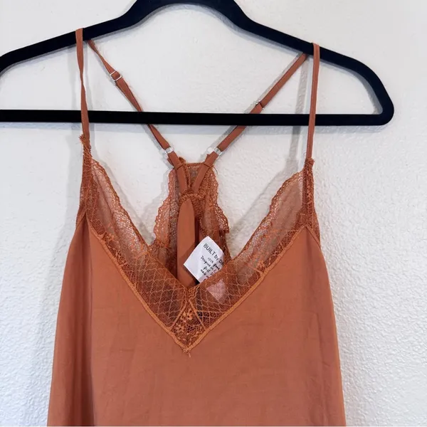 Built By Dreamers Orange Lace Trim Camisole Top Women M Feminine Delicate Blouse - Image 6