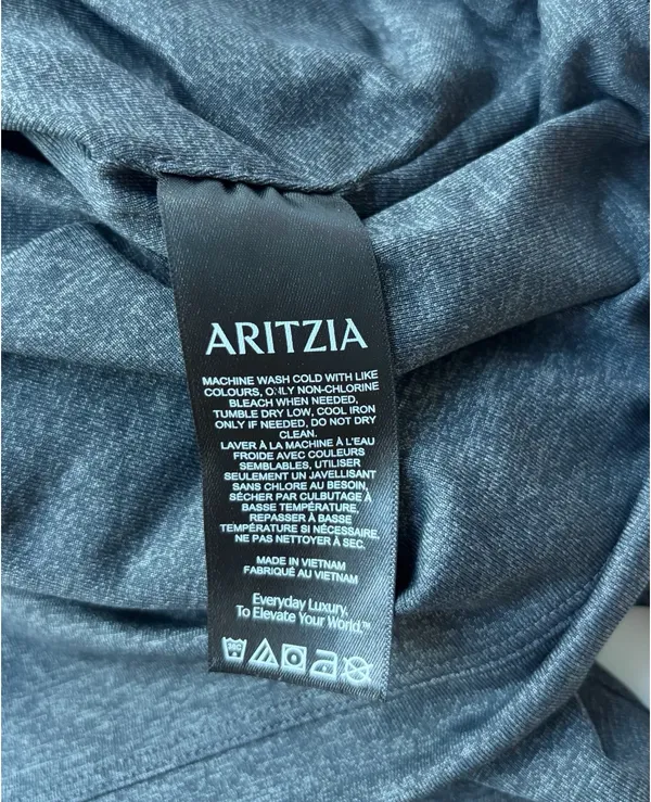 Aritzia Women’s Original Contour Flourish Top Charcoal Grey Size M - Image 4