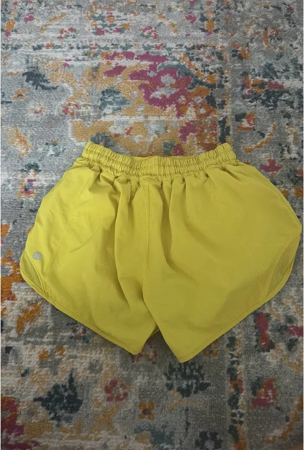 Yellow Lululemon Shorts Hotty Hot 4" - Image 3