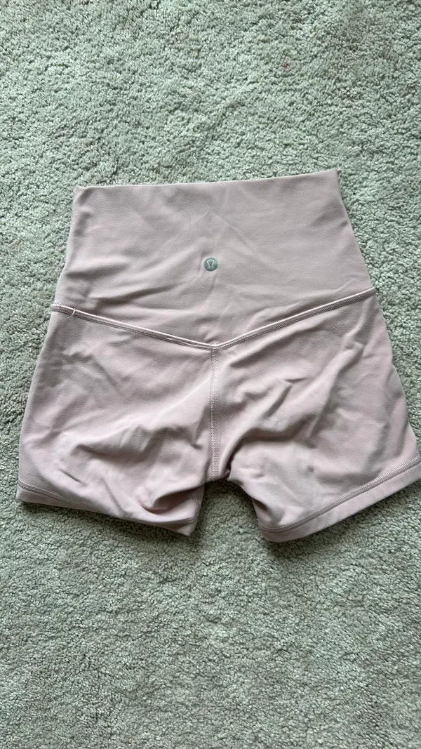 Lululemon Align Shorts 4” - Image 2
