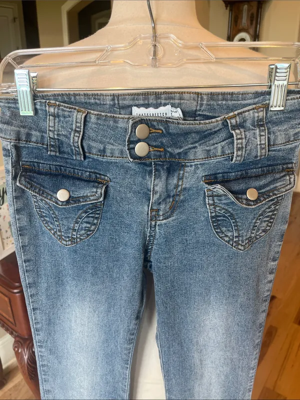 Thats So Fetch Low Rise Boot Cut Flare Jeans Blue Size undefined - Image 4
