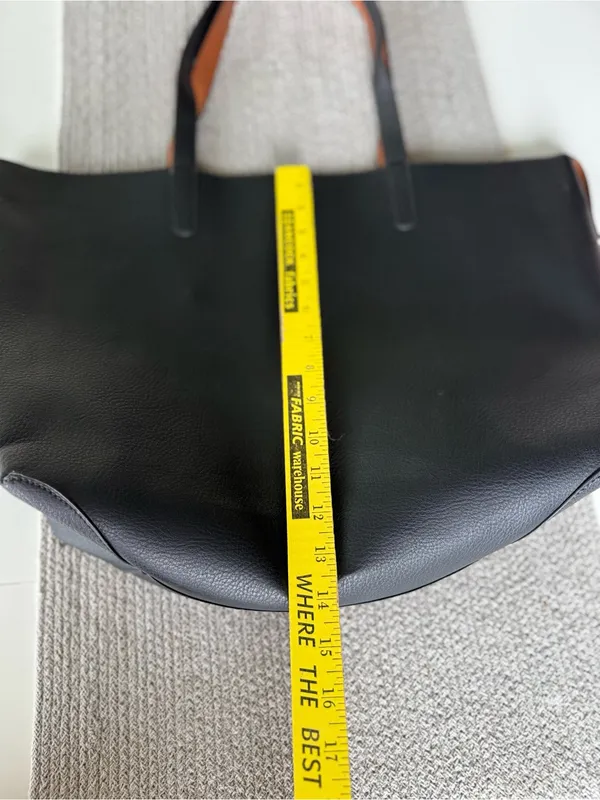 Source Unknown Black Pebbled Vegan Leather Oversized Tote Shoulder Bag - Image 7