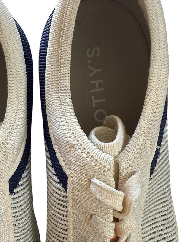 Rothy’s The Court Sneaker Cream Navy Knit Lace-Up Shoes Women’s Size 9 - Image 5