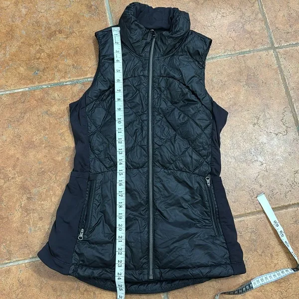 Lululemon Down For A Run Vest Black Slim-fit Goose Down 800 fill size‎ 4 - Image 13