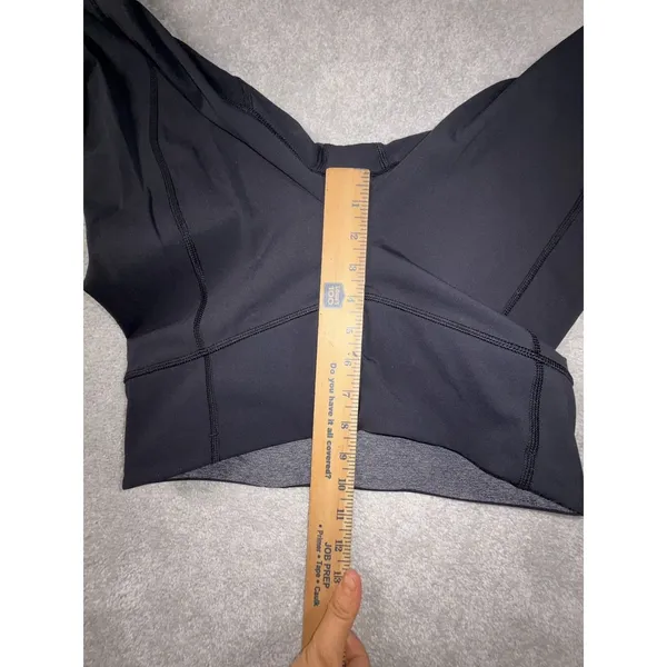 lululemon black cropped leggings 6 reflective mesh - Image 7