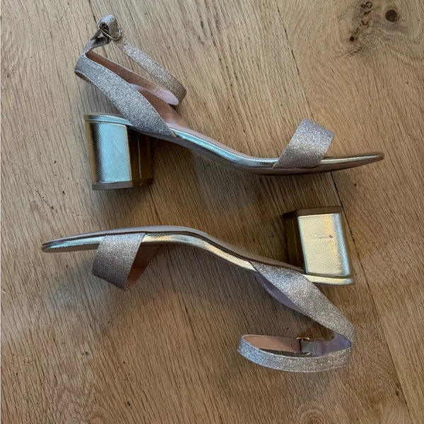 Dream Paris Gold Heels‎ Size 10W - Image 3