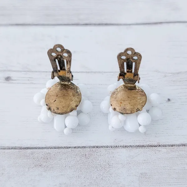 Vintage Clip On Earrings Unusual White Cluster Retro Statement - Image 5