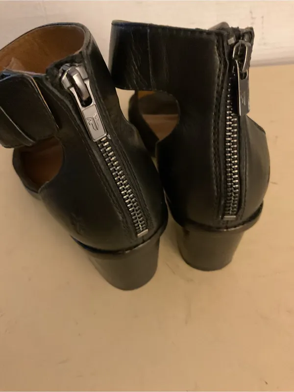 Frye Black Suede & Leather Ankle-Strap Block Heel Brielle Sandals US 8 - Image 8