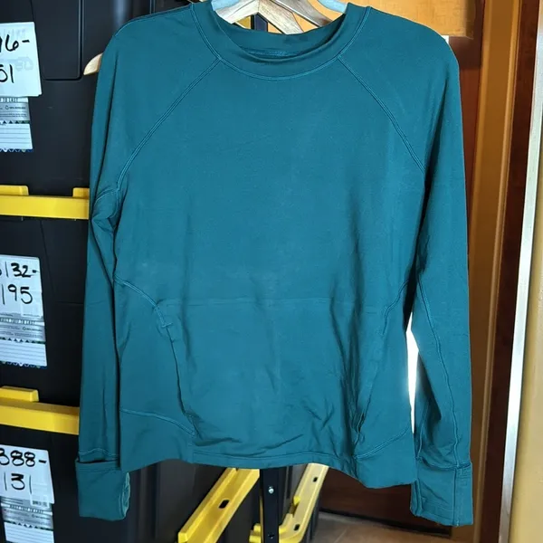 Lululemon Rest Less Pullover Nile Blue Seamless Thumbhole Running Top Size 6 - Image 4