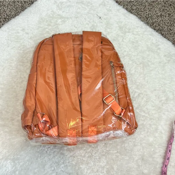 Minsong vegan leather diaper bag backpack - Image 7