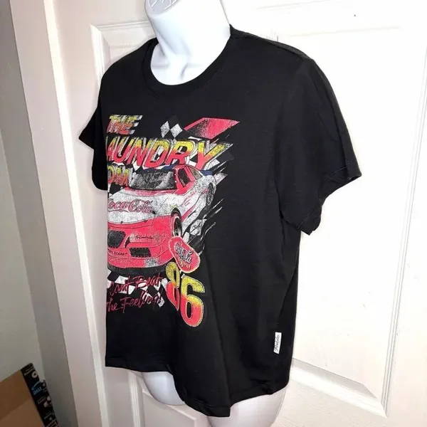 The Laundry Room CocaCola Can’t Beat the Feeling Black Graphic TShirt Racing M - Image 5