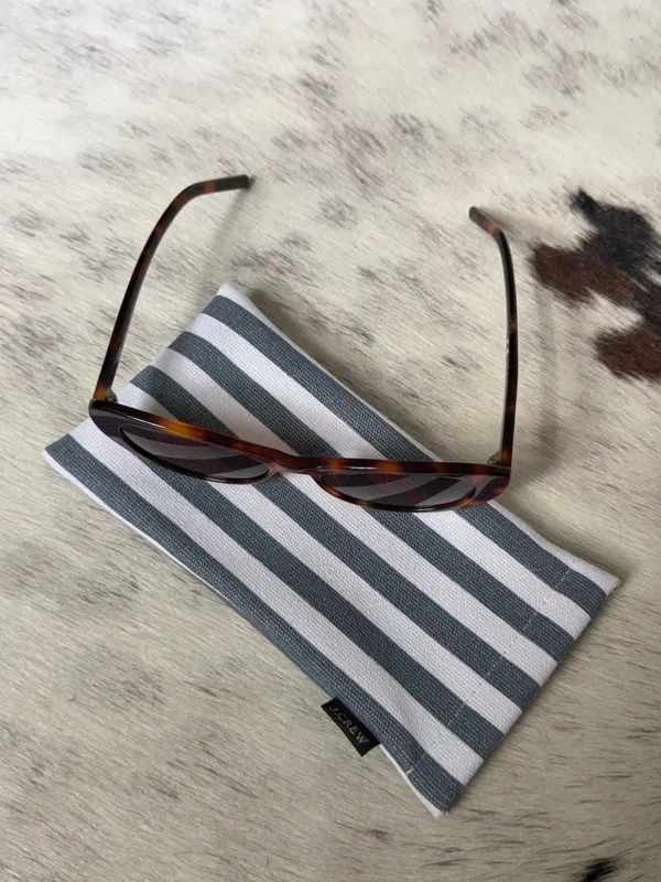J.Crew Sunglasses Tortoise Shell - Image 3