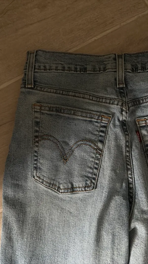 Levi’s Jeans - Image 10