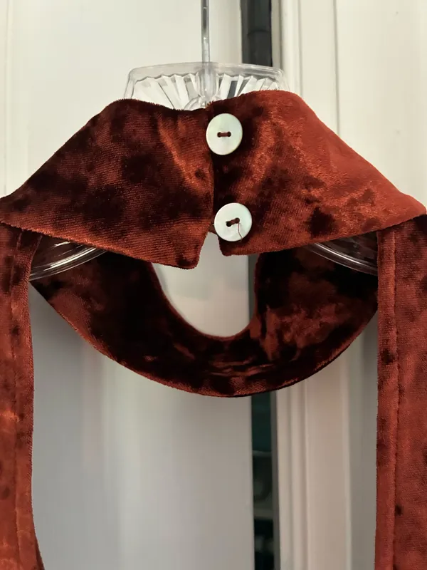 Cut-Out Boutique Dress - Image 3
