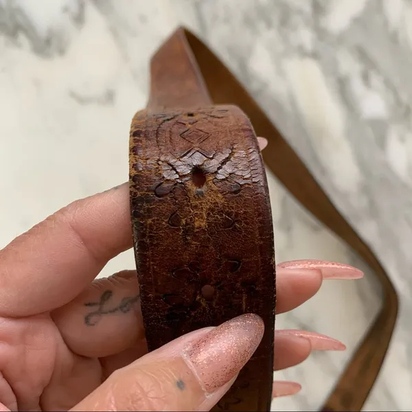 Beautiful Vintage Leather Belt Brown - Image 3