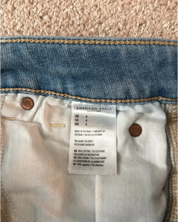 American Eagle Jean Shorts - Image 4