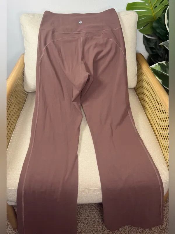 Lululemon Groove Super-High-Rise Flared Pant Nulu 32.5" Size 8 - Image 3