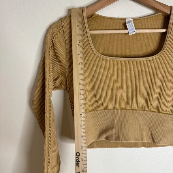 OFFLINE by Aerie Women's Ribbed Long Sleeve Crop Top Mustard Yellow M - Image 6