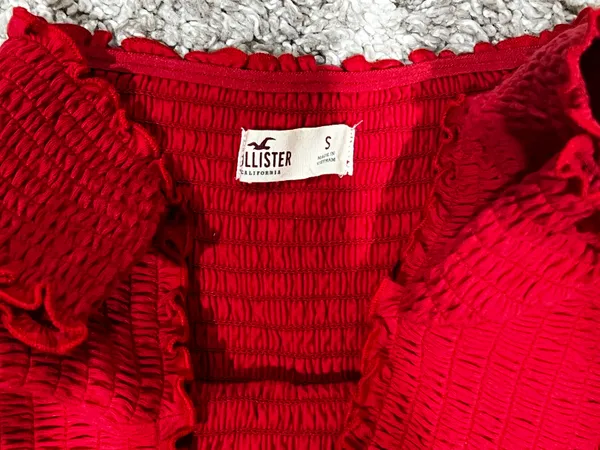 Hollister Red Top - Image 2