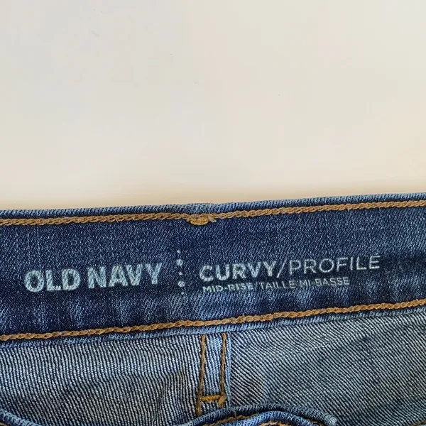 Old Navy Curvy Mid-Rise Women's Size 10 Boot Cut Jeans in Dark Blue - Image 10