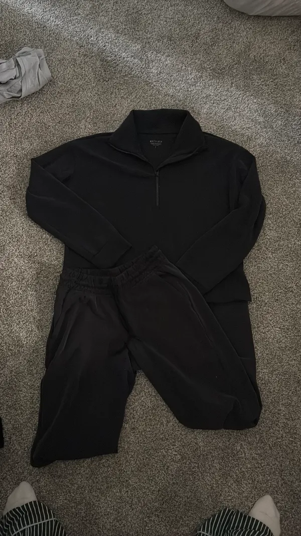 Athleta Seasoft Quarter Zip & Pants - Image 5