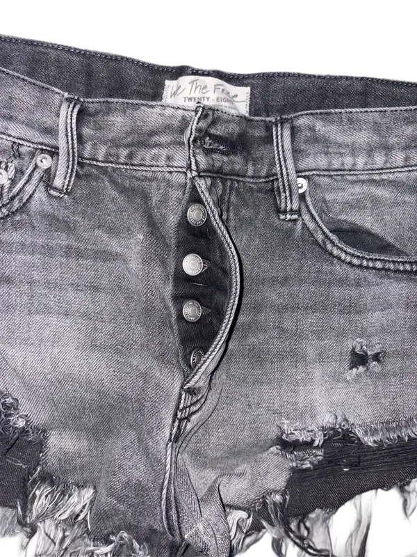 We The Free Black Wash Distressed Denim Cutoff Shorts Size 28 - Image 4