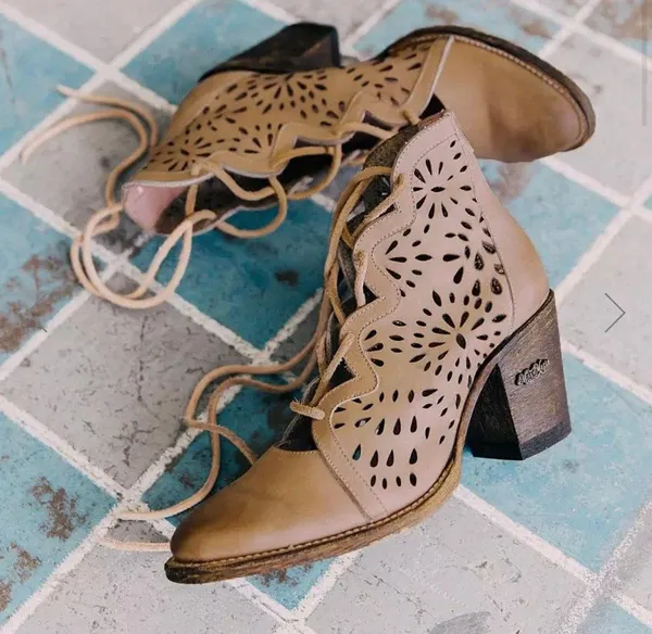 Western-style Boots - Image 4