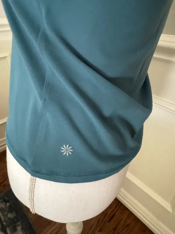 Athleta Tank medium like new  - Image 4
