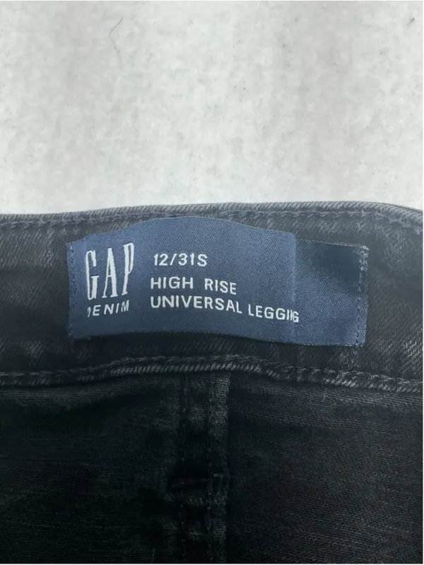 Woman’s GAP Denim High Rise Skinny Stretch Black Jeans 12/31S Button Zip - Image 4