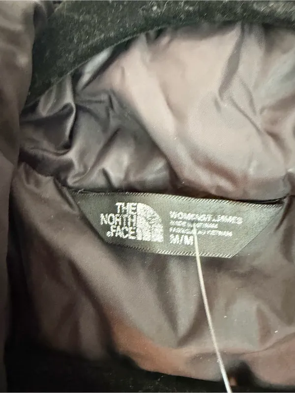 The North Face Jacket Vest 550 Down Lightweight Gray/ black Women's Size medium - Image 2