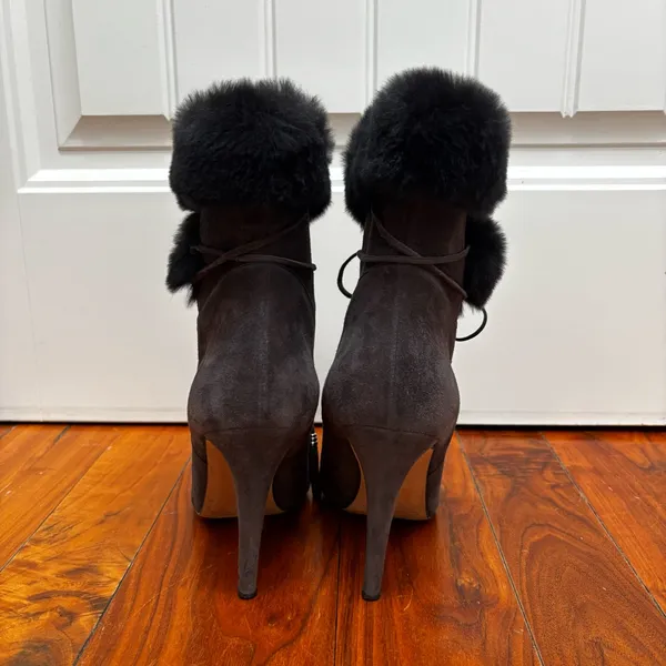 Oscar De La Renta Suede and Real Fur Heeled Ankle Booties Grey 9.5 40 - Image 5