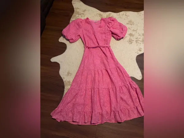 Dress forum pink embroidered floral midi tiered puff sleeve party summer $98 - Image 5