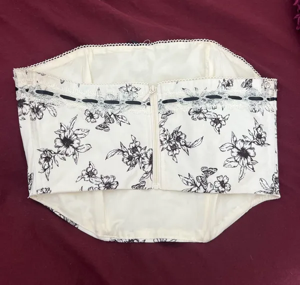Corset Top White Size M - Image 2