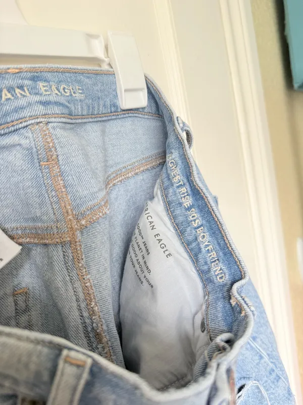 American Eagle 90s Boyfriend Jeans - Image 4