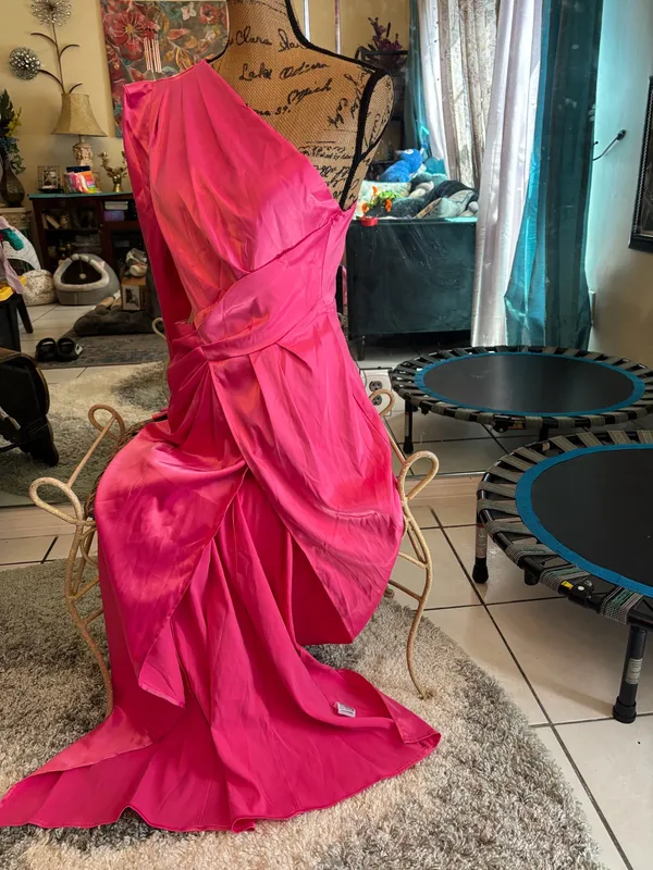 Stunning pink dress size Lg 🩷🩷 - Image 4
