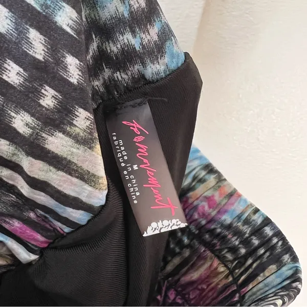 Free‎ People FP Movement Way Home Black Colorful Women’s Shorts Size Medium - Image 2