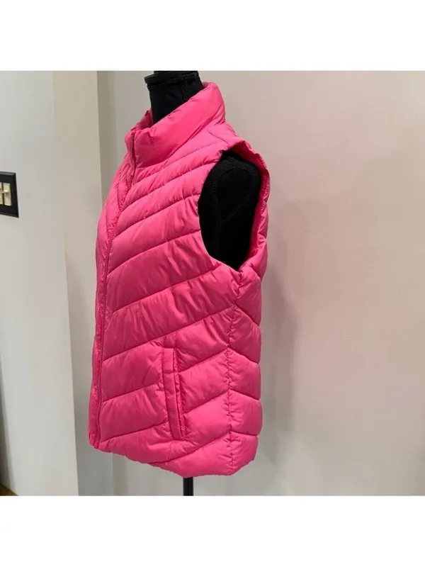 Gap women’s Pink Puffer Vest size M Like New - Image 2