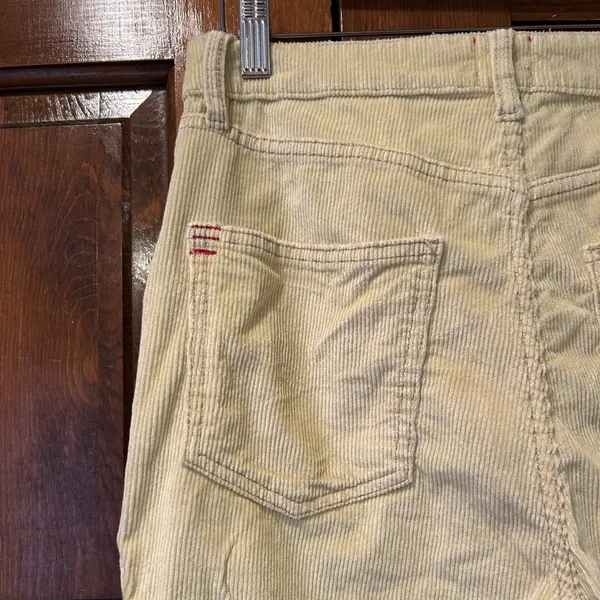 BDG Urban Outfitters Butter‎ Yellow Corduroy Mom High-Rise Pants Size 28 - Image 4